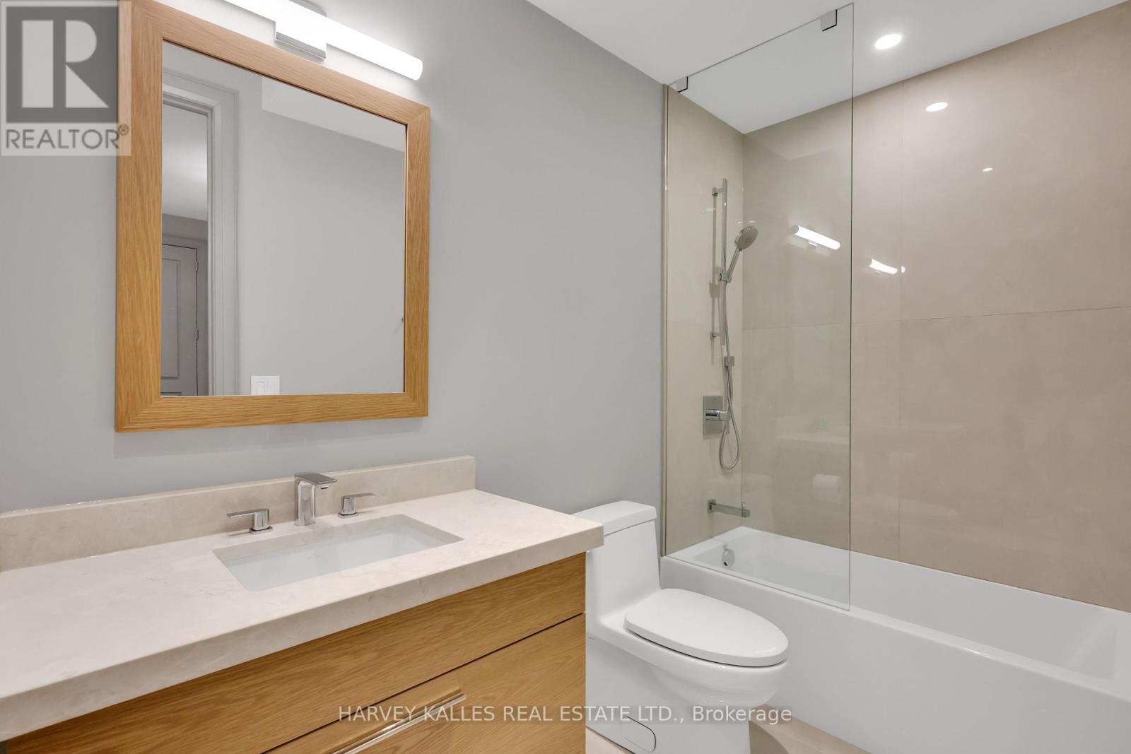 51 Gormley Avenue, Toronto, Ontario  M4V 1Y9 - Photo 33 - C12422410