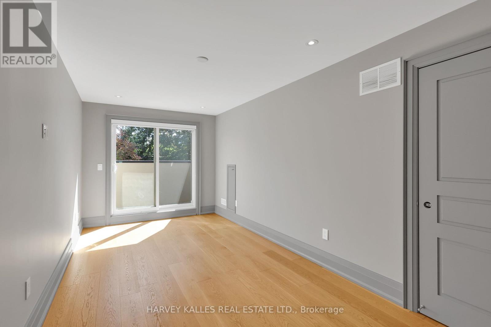 51 Gormley Avenue, Toronto, Ontario  M4V 1Y9 - Photo 40 - C12422410