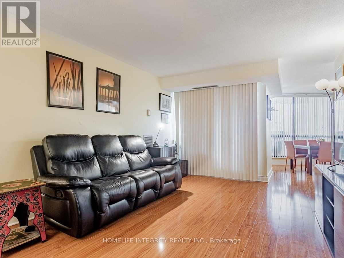 904 - 150 Neptune Drive, Toronto, Ontario  M6A 2Y9 - Photo 18 - C12422418