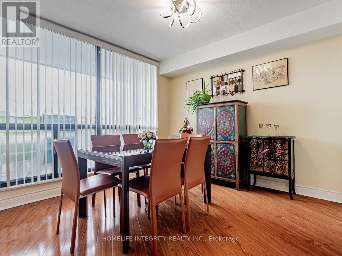 904 - 150 Neptune Drive, Toronto, Ontario  M6A 2Y9 - Photo 3 - C12422418