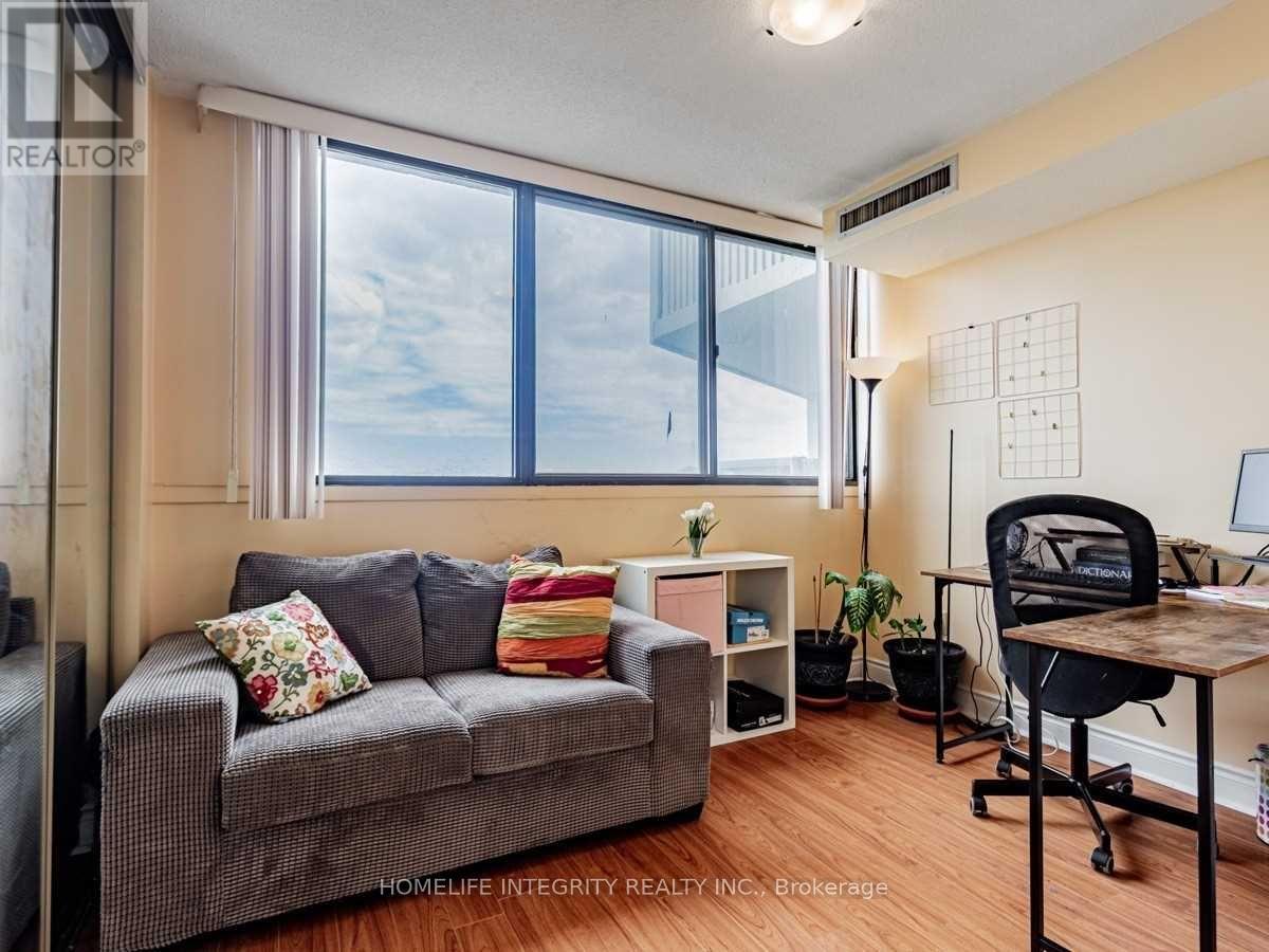 904 - 150 Neptune Drive, Toronto, Ontario  M6A 2Y9 - Photo 6 - C12422418