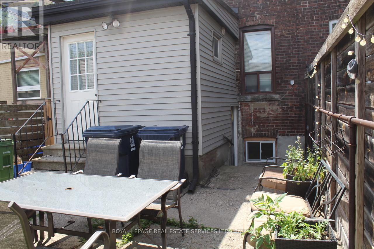 263 Grace Street, Toronto, Ontario  M6G 3A7 - Photo 21 - C12422438