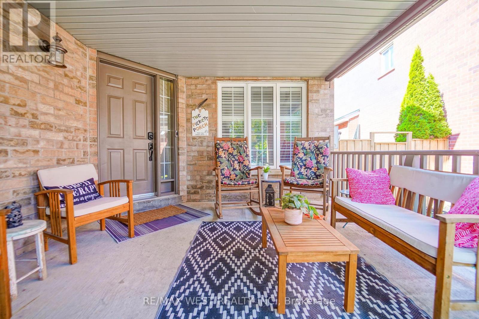 50 GARTSHORE DRIVE, Whitby, Ontario
