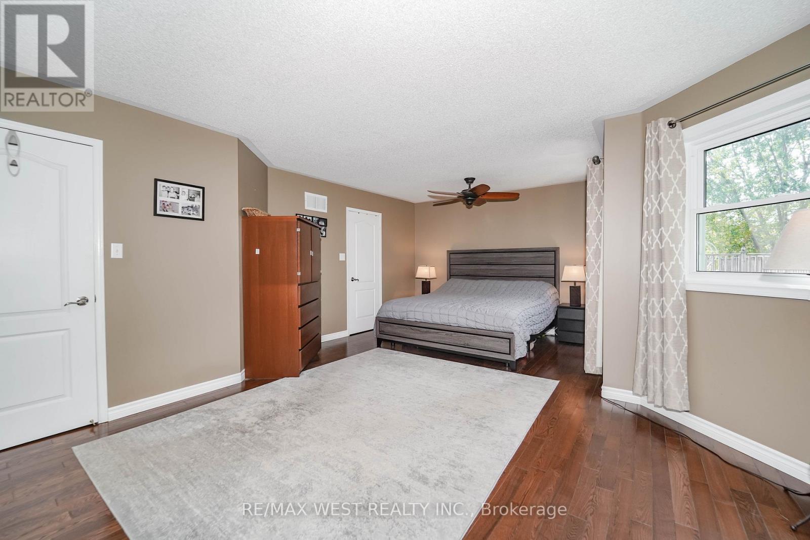 50 Gartshore Drive, Whitby, Ontario  L1P 1N6 - Photo 10 - E12422430