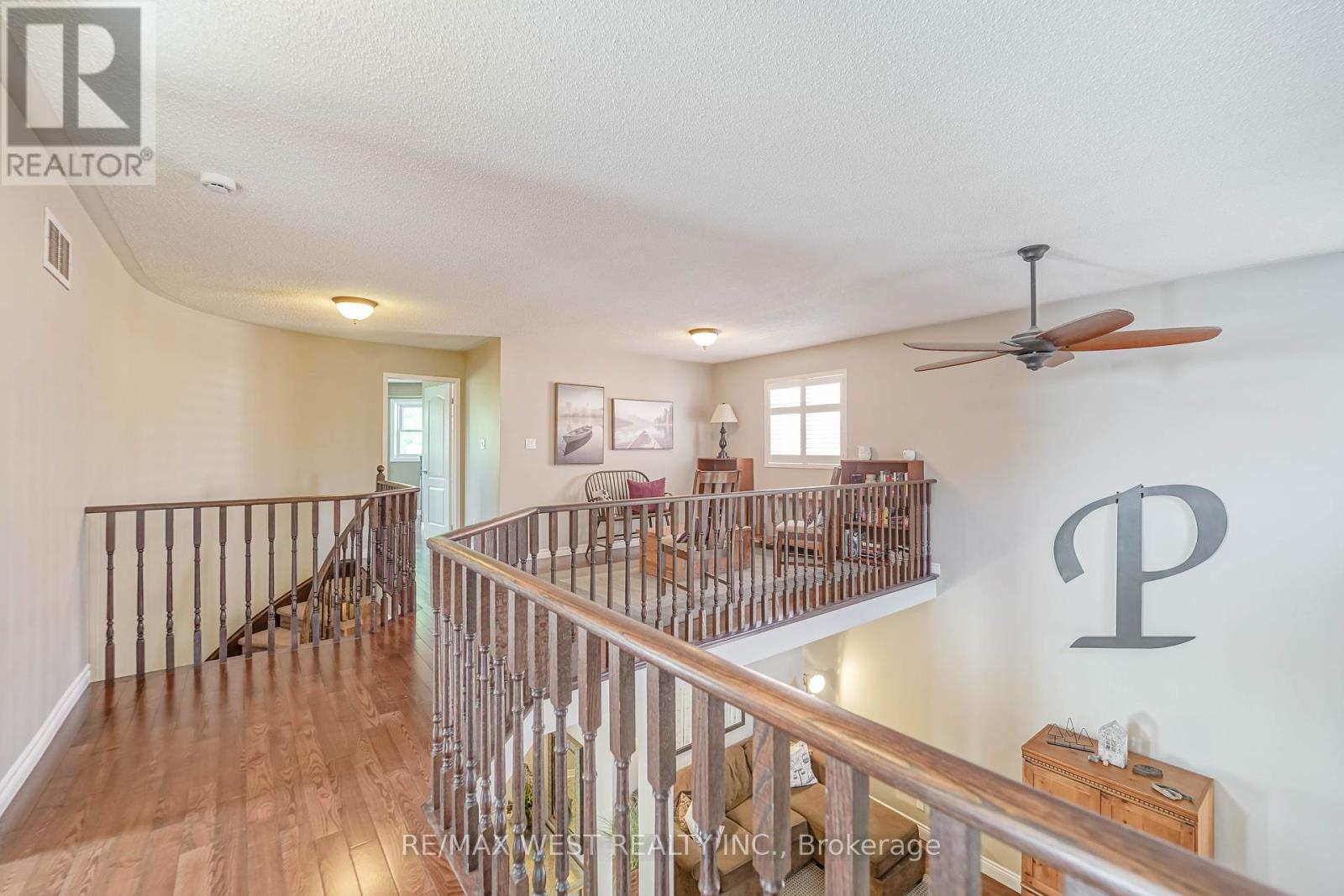 50 Gartshore Drive, Whitby, Ontario  L1P 1N6 - Photo 13 - E12422430