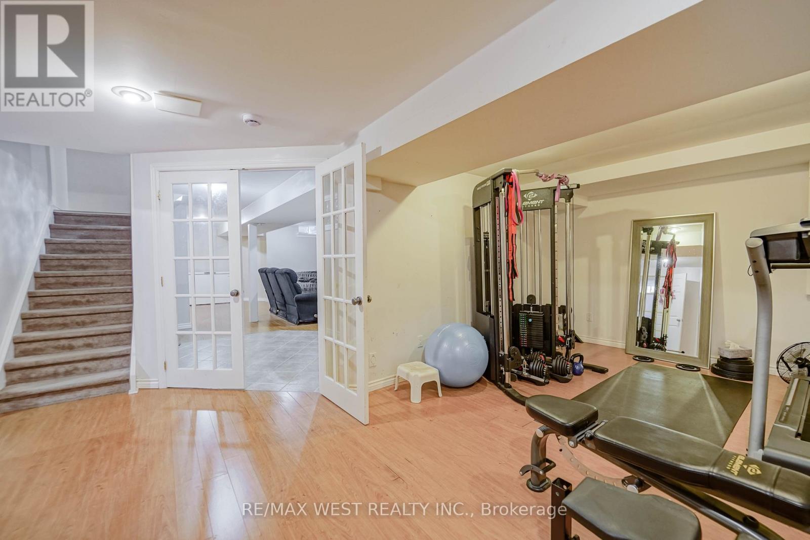 50 Gartshore Drive, Whitby, Ontario  L1P 1N6 - Photo 17 - E12422430