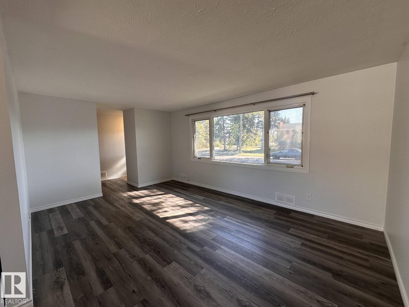 7504 77 Av Nw, Edmonton, Alberta  T6C 0K5 - Photo 6 - E4459117