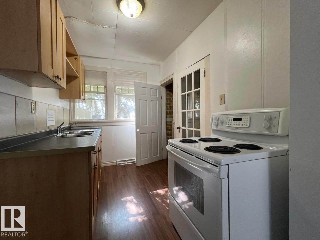 11243 86 St Nw, Edmonton, Alberta  T5B 3H7 - Photo 6 - E4459116