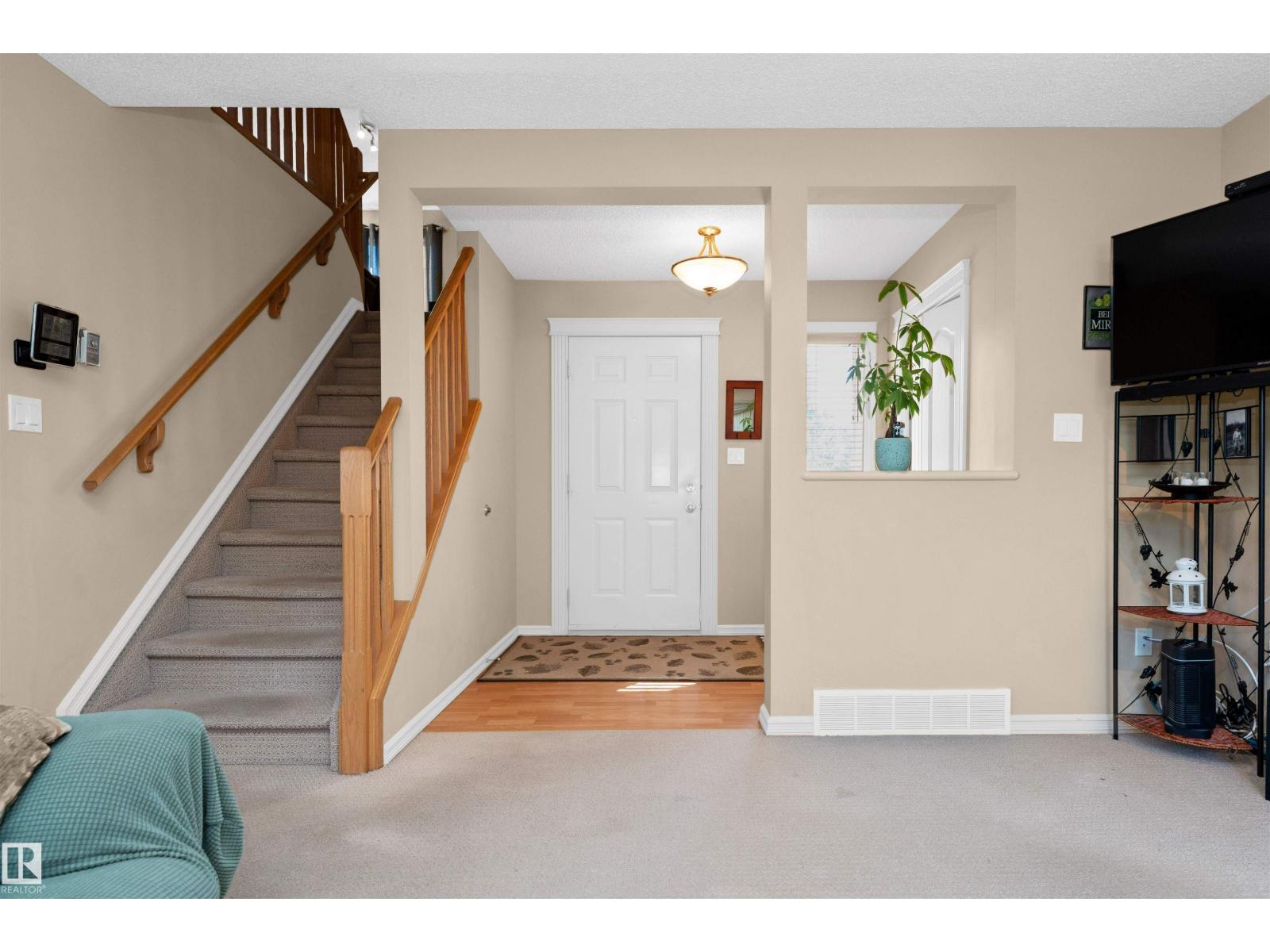 714 Green Wd Nw, Edmonton, Alberta  T5T 6T2 - Photo 7 - E4459110