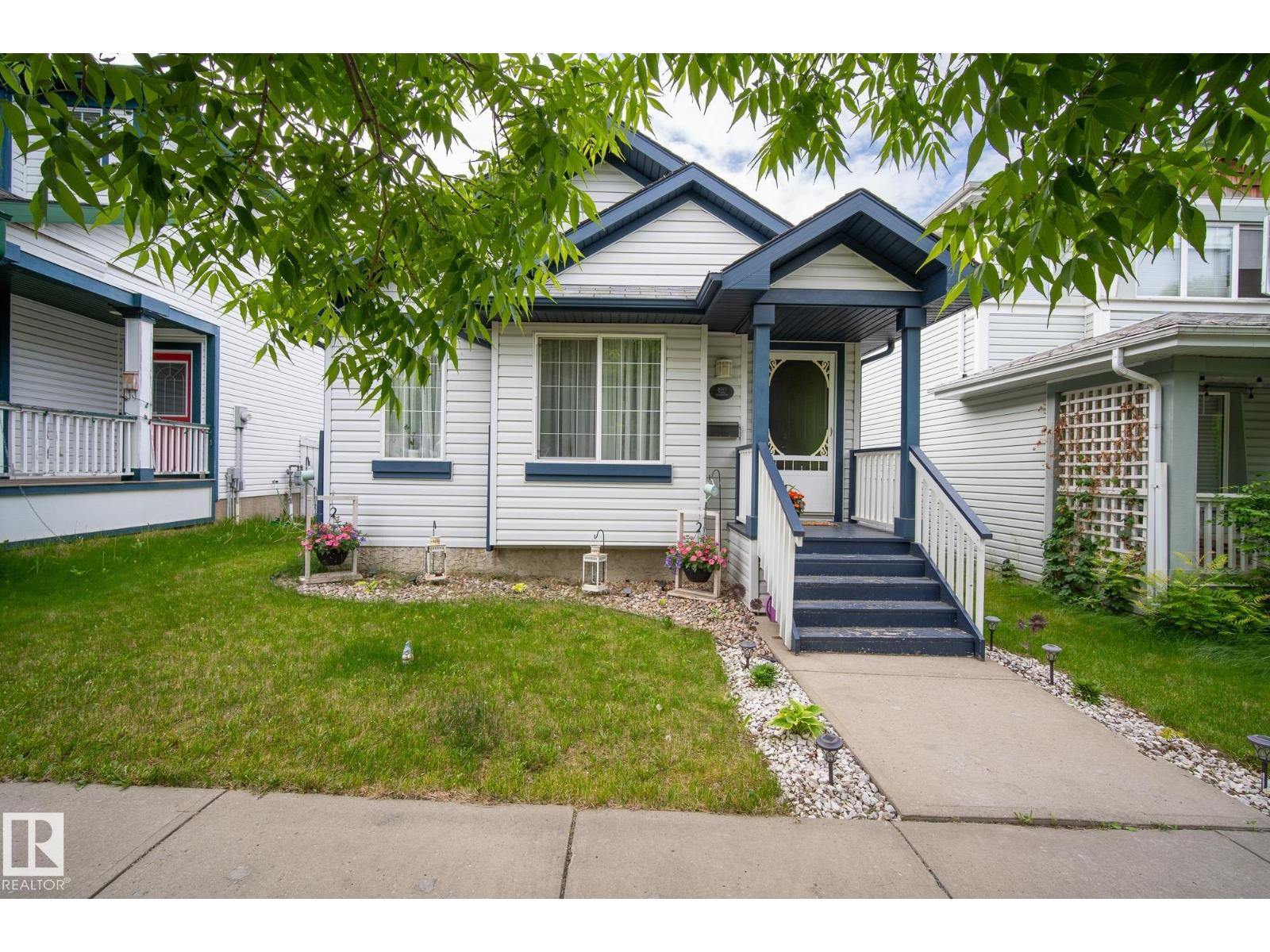 3021 Trelle Cr Nw, Edmonton, Alberta  T6R 3M8 - Photo 2 - E4459118