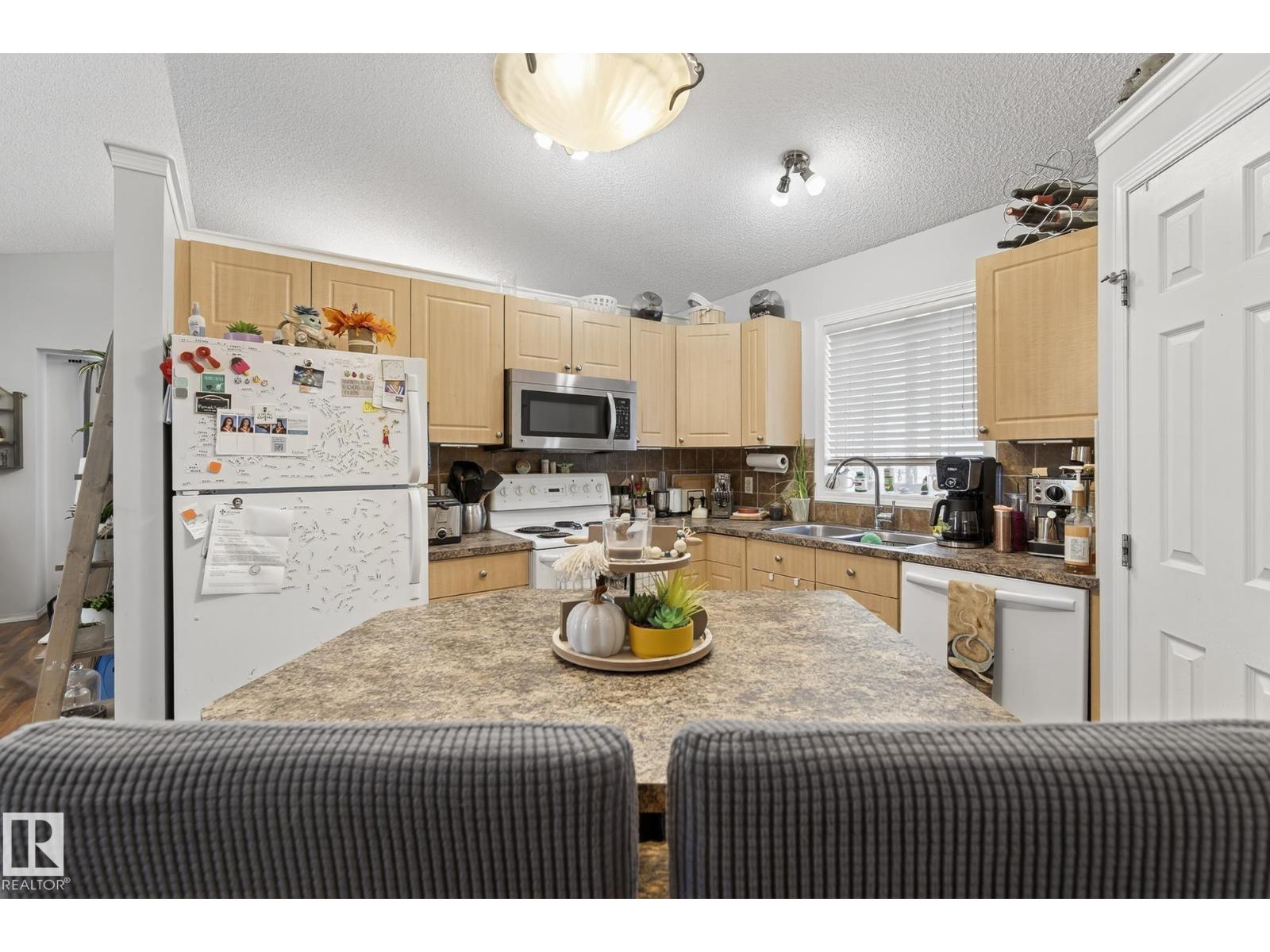 3021 Trelle Cr Nw, Edmonton, Alberta  T6R 3M8 - Photo 7 - E4459118