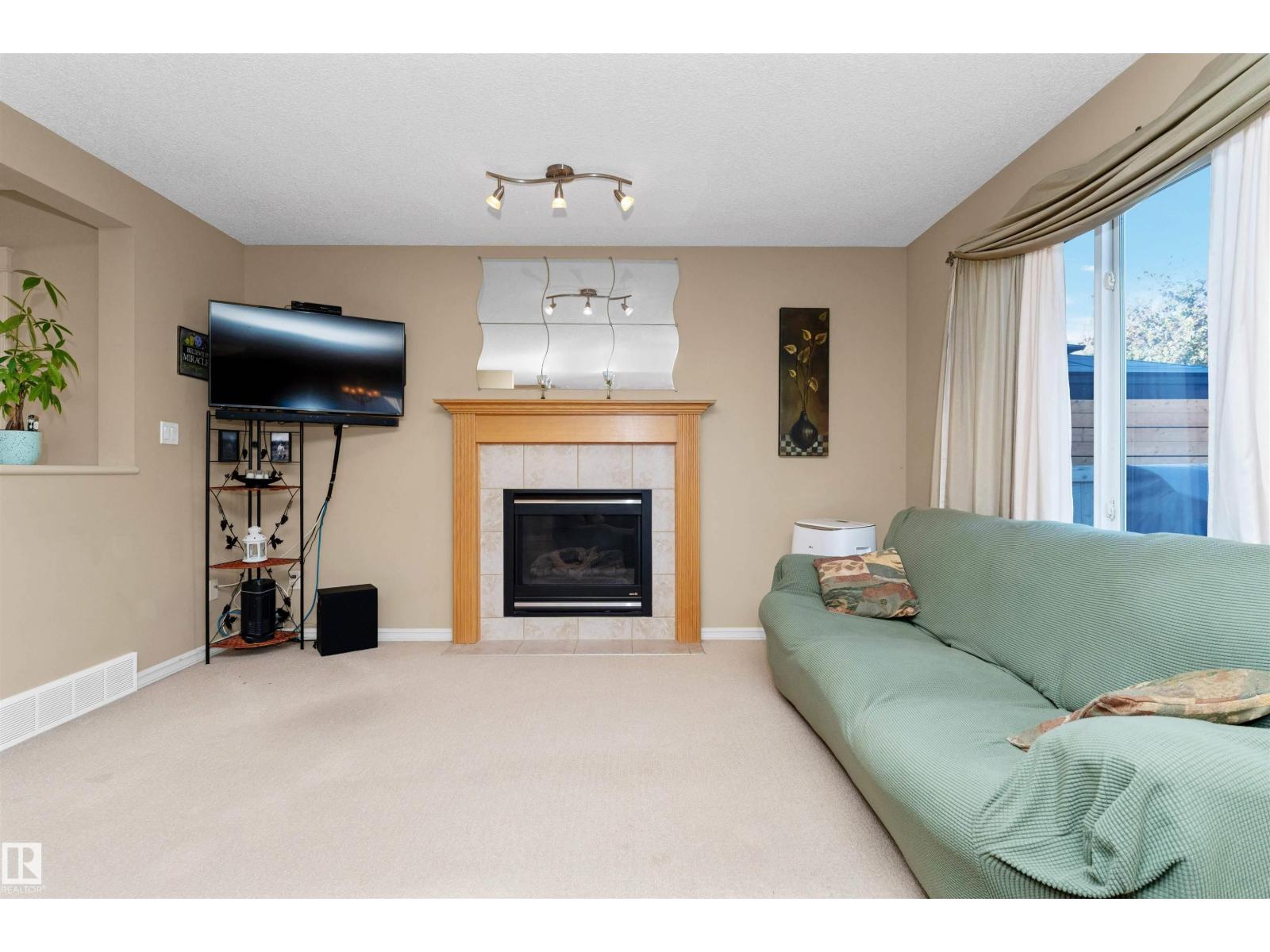 714 Green Wd Nw, Edmonton, Alberta  T5T 6T2 - Photo 10 - E4459110