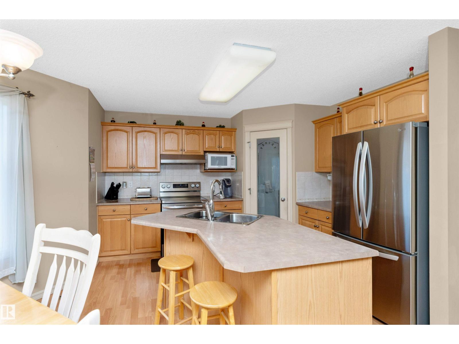 714 Green Wd Nw, Edmonton, Alberta  T5T 6T2 - Photo 15 - E4459110