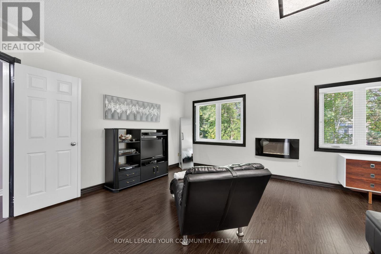 684 Exceller Circle, Newmarket, Ontario  L3X 1P4 - Photo 30 - N12422403