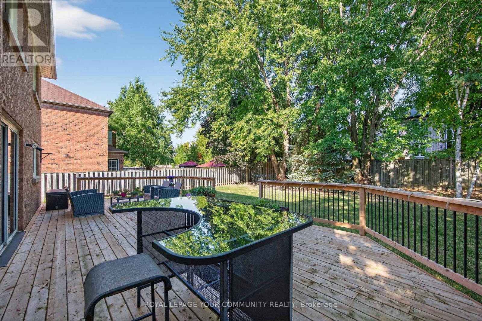 684 Exceller Circle, Newmarket, Ontario  L3X 1P4 - Photo 39 - N12422403