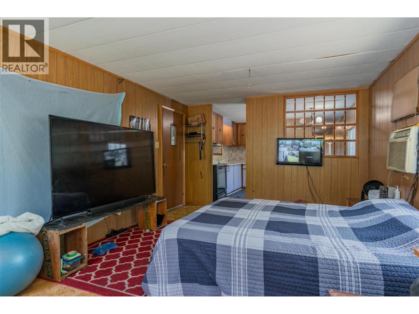 126 100th Street, Castlegar, British Columbia  V1N 3C5 - Photo 21 - 10363853