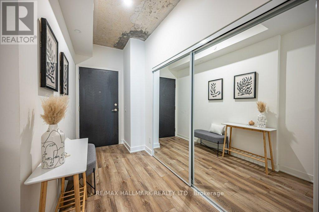 220 - 1808 St. Clair Avenue W, Toronto, Ontario  M6N 0C1 - Photo 4 - W12422353
