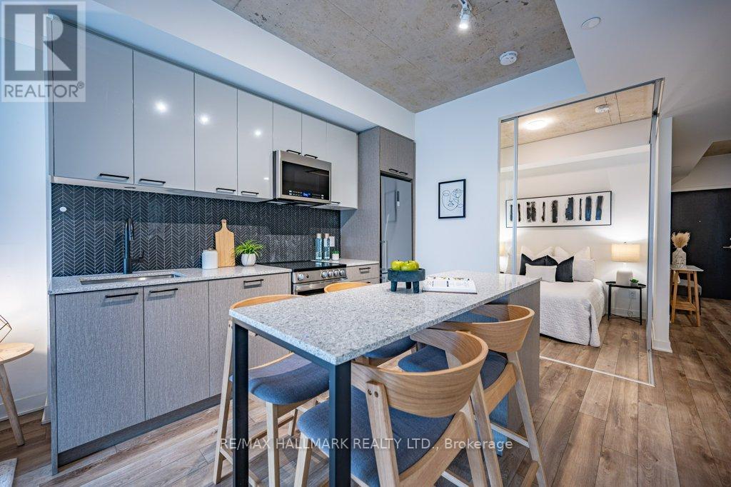 220 - 1808 St. Clair Avenue W, Toronto, Ontario  M6N 0C1 - Photo 6 - W12422353