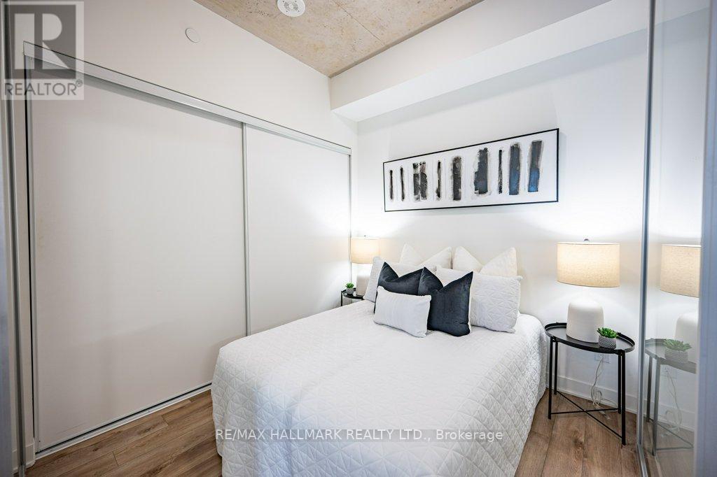 220 - 1808 St. Clair Avenue W, Toronto, Ontario  M6N 0C1 - Photo 8 - W12422353