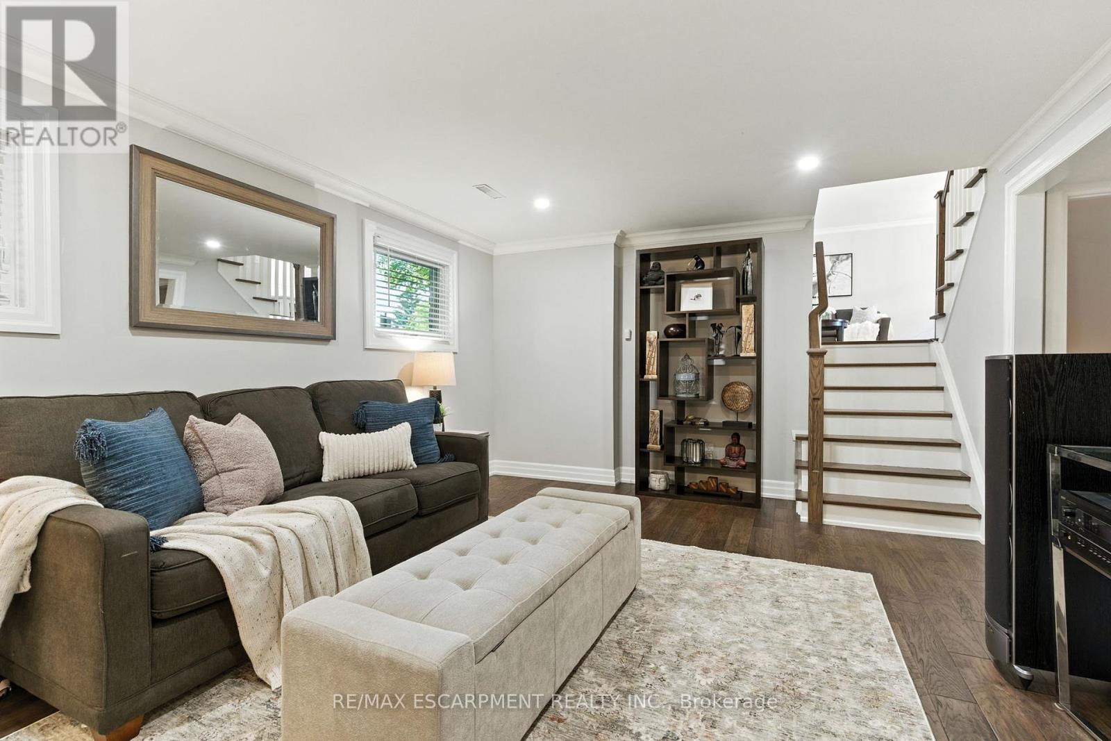 535 Vanguard Crescent, Oakville, Ontario  L6L 5G6 - Photo 30 - W12422441