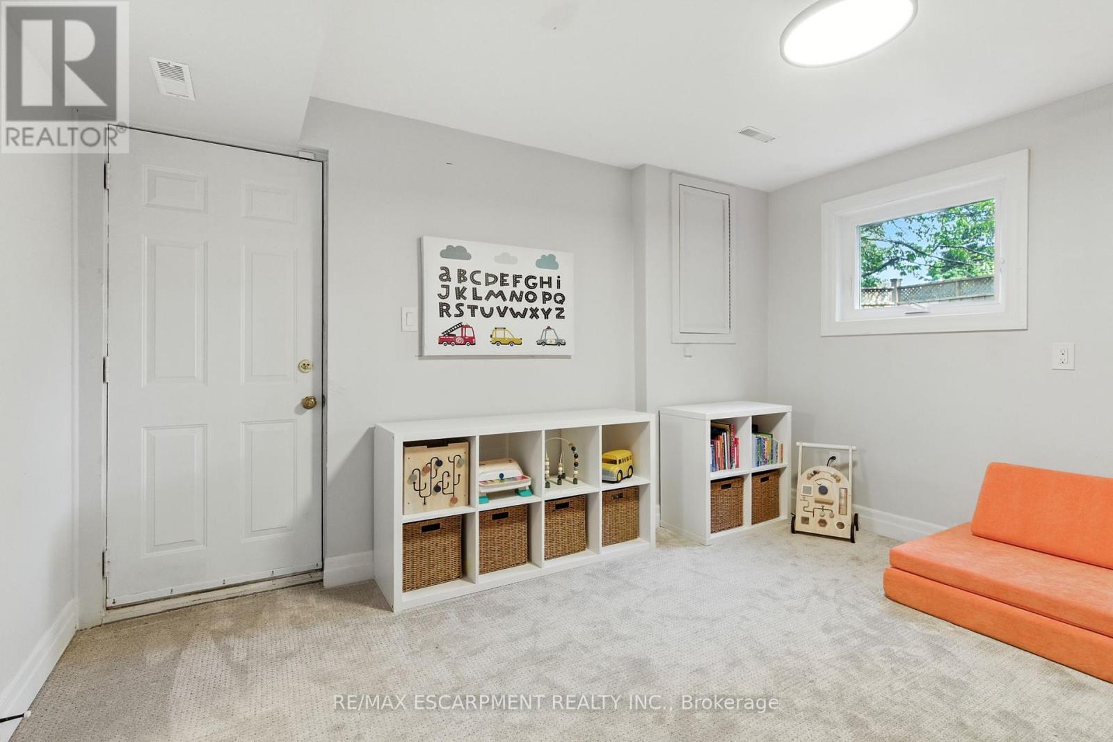 535 Vanguard Crescent, Oakville, Ontario  L6L 5G6 - Photo 32 - W12422441