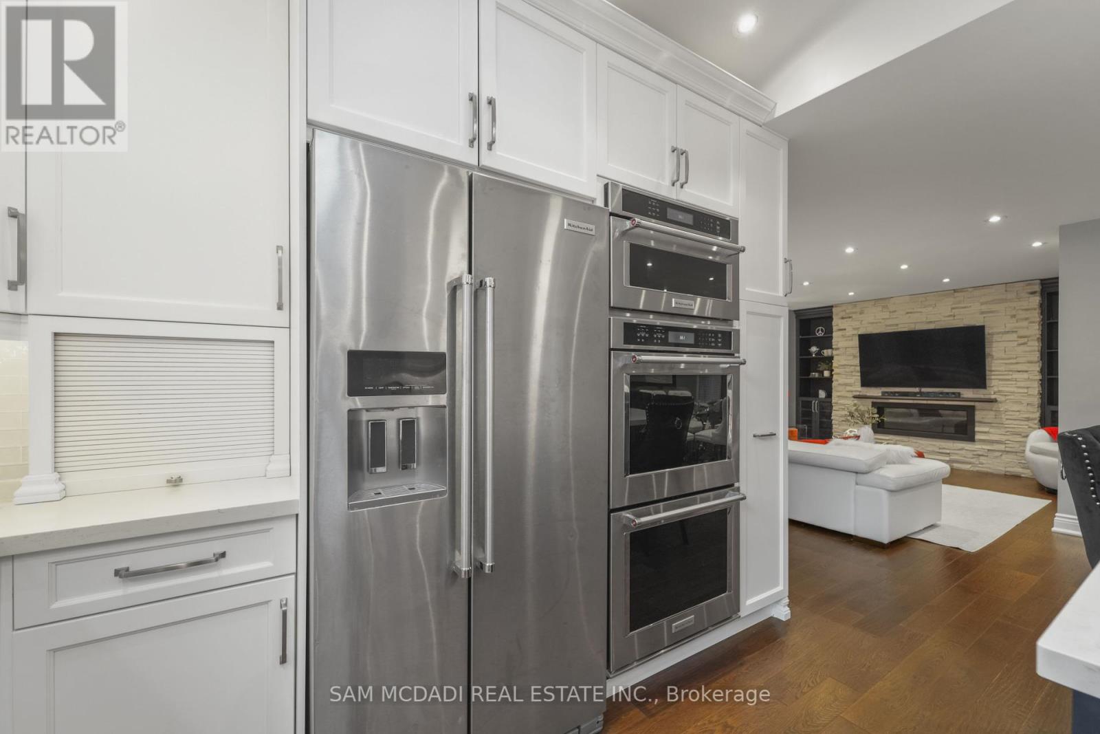 57 Milfoil Street, Halton Hills, Ontario  L7G 6M6 - Photo 14 - W12422456
