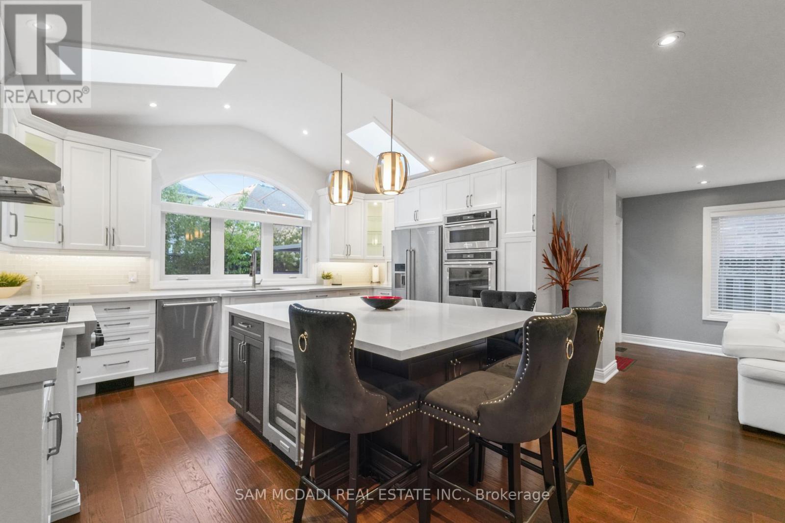 57 Milfoil Street, Halton Hills, Ontario  L7G 6M6 - Photo 15 - W12422456