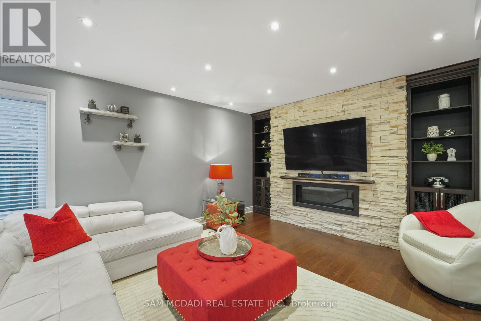 57 Milfoil Street, Halton Hills, Ontario  L7G 6M6 - Photo 8 - W12422456