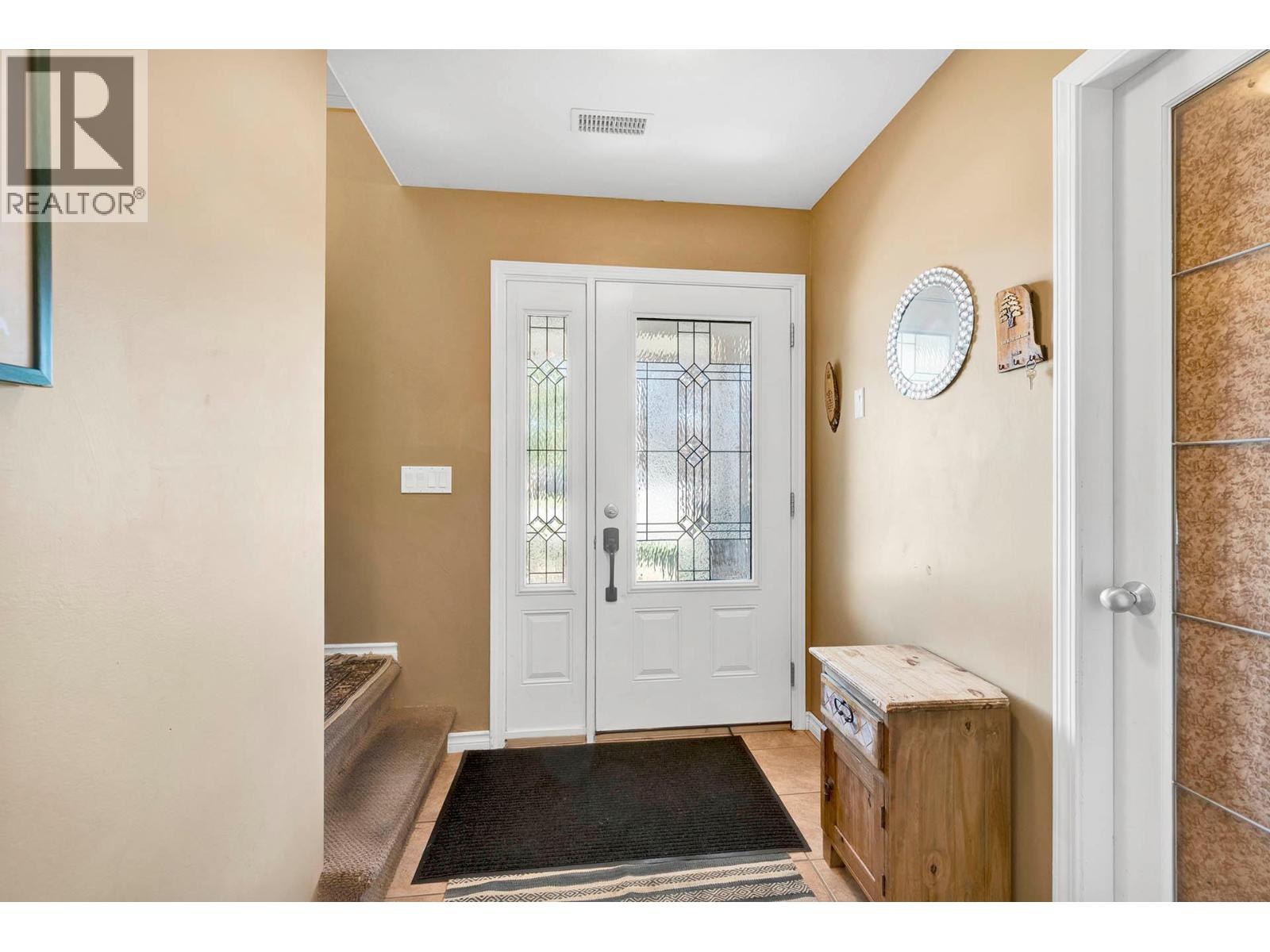 2575 Bentall Drive, Kamloops, British Columbia  V1S 2B5 - Photo 2 - 10363842