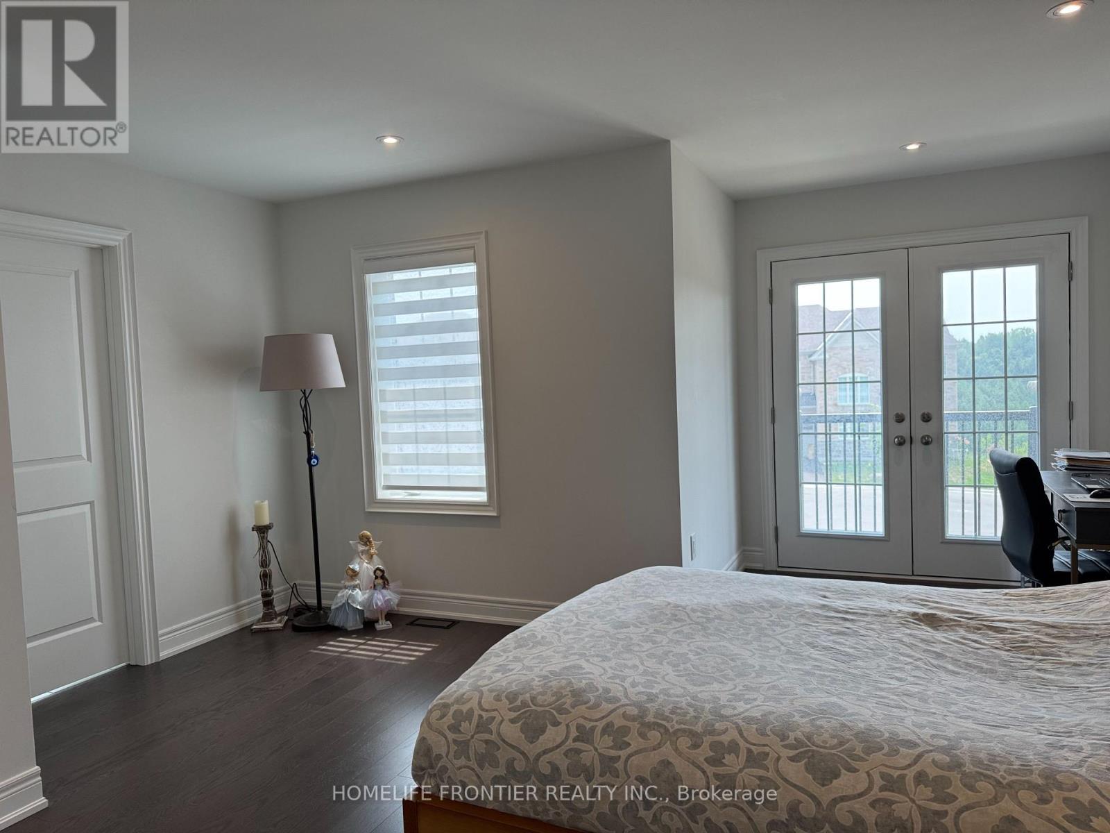 296 Ben Sinclair Avenue, East Gwillimbury, Ontario  L9N 0Z1 - Photo 32 - N12414370