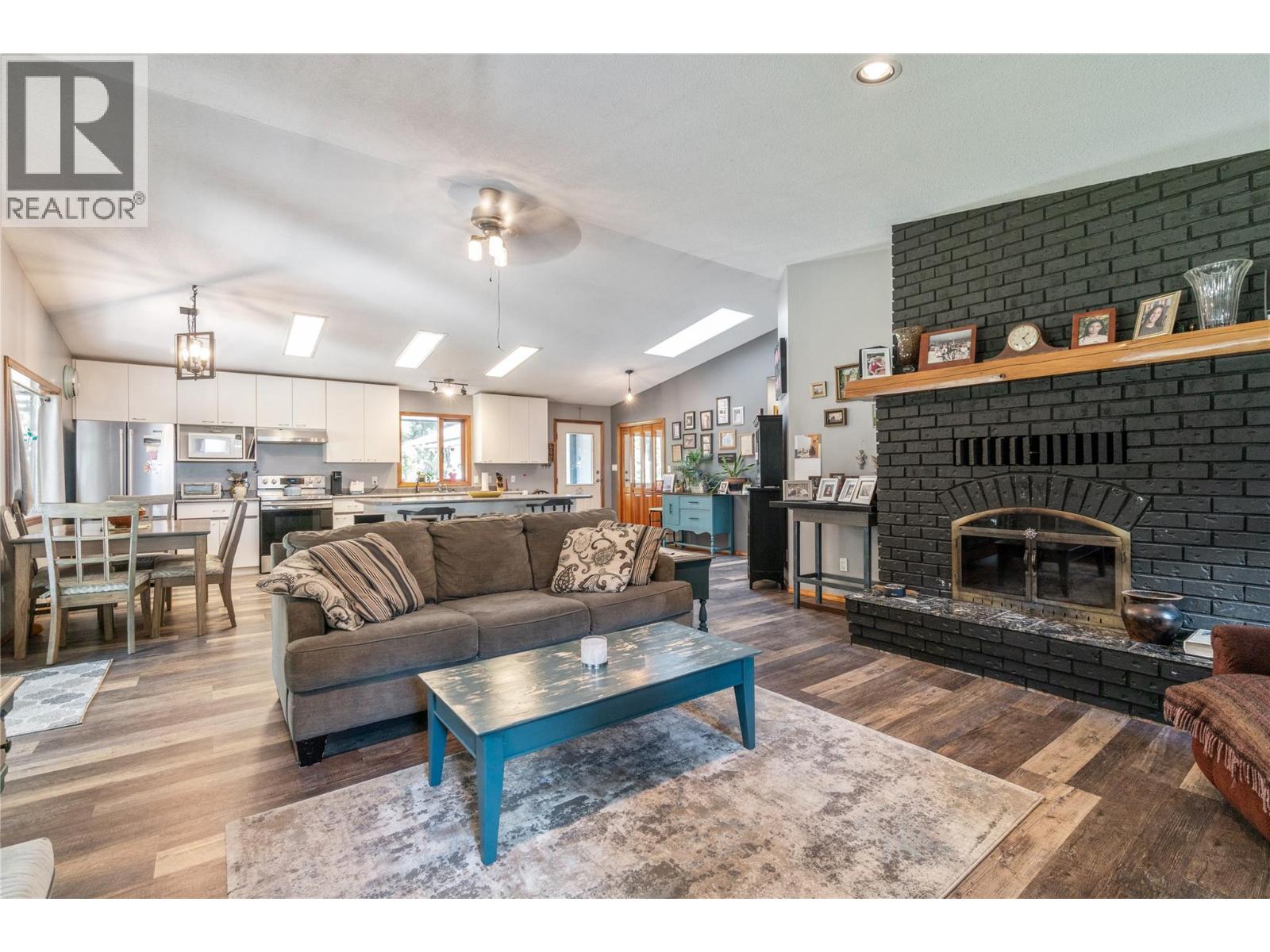 4061 Santa Road, Scotch Creek, British Columbia  V0E 1M6 - Photo 14 - 10363926