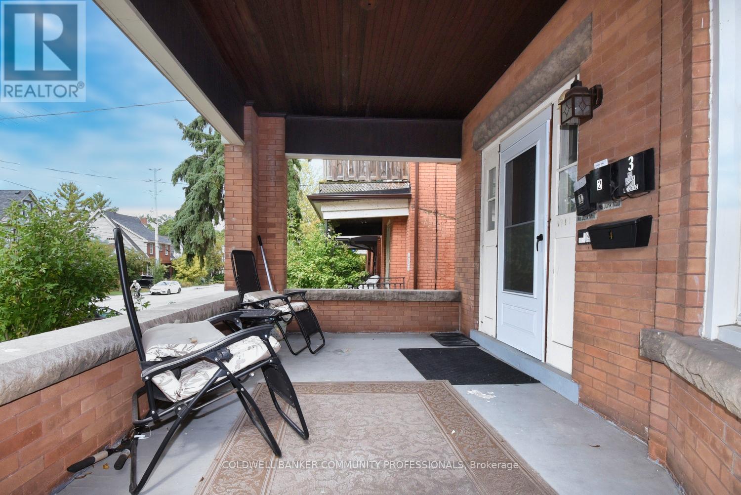 461 Dundurn Street S, Hamilton, Ontario  L8P 4M1 - Photo 5 - X12422342