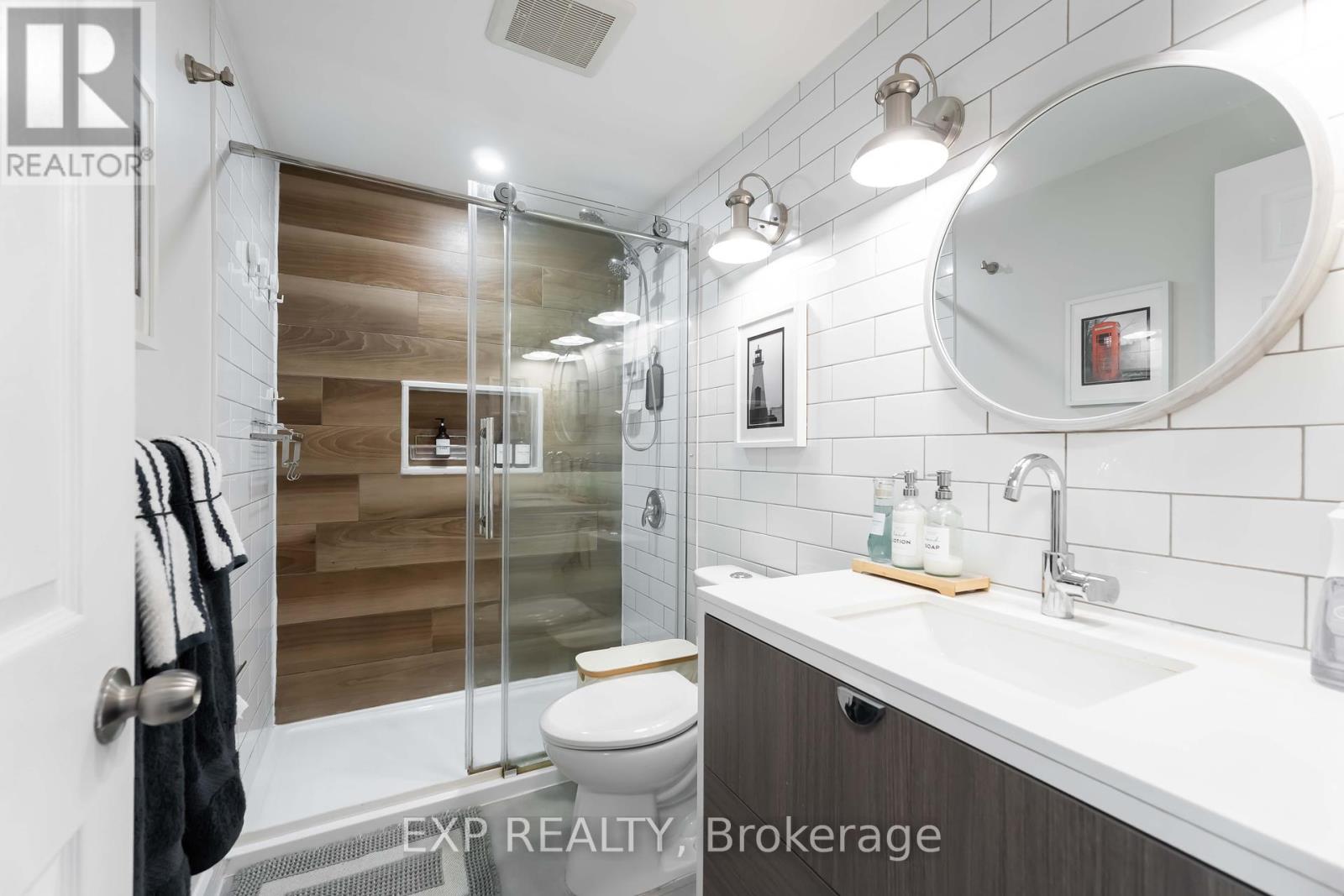37 - 72 Stone Church Road W, Hamilton, Ontario  L9B 2H6 - Photo 29 - X12422371