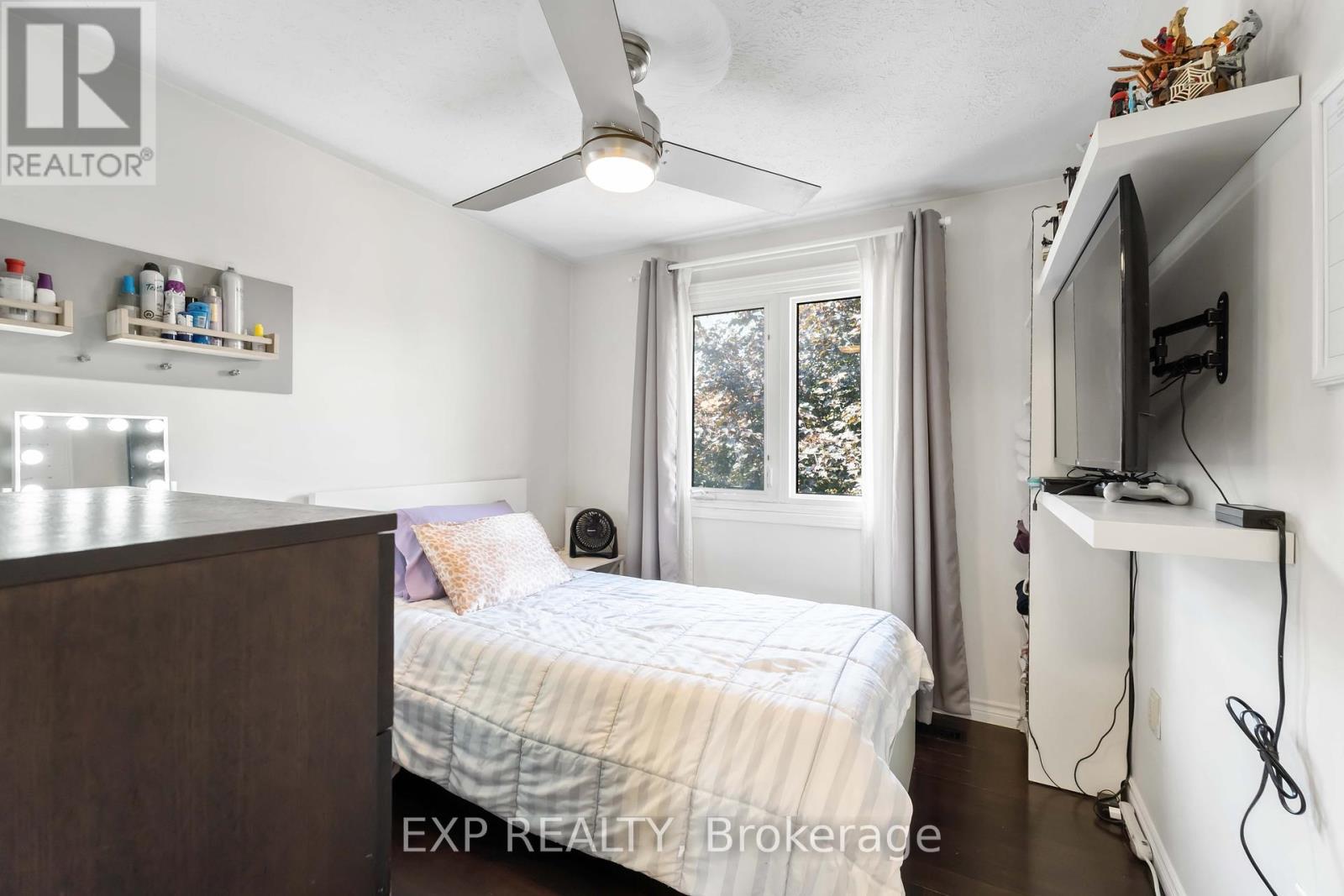 37 - 72 Stone Church Road W, Hamilton, Ontario  L9B 2H6 - Photo 32 - X12422371