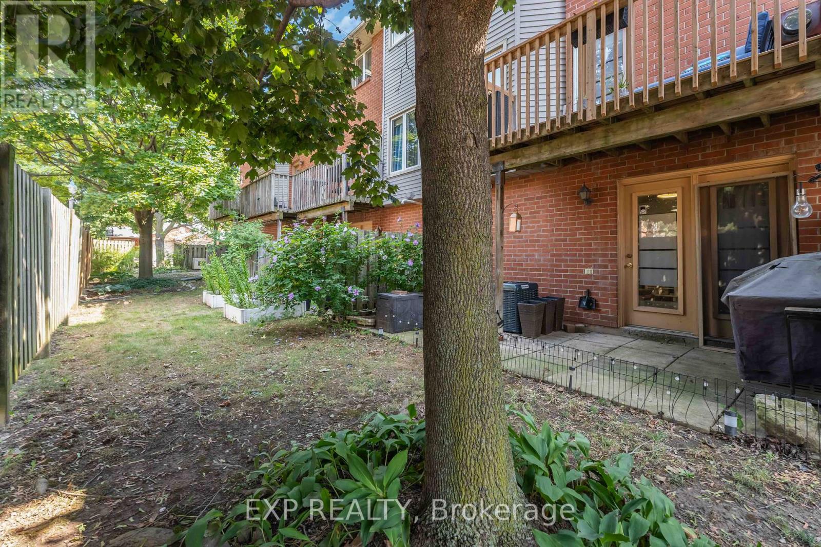 37 - 72 Stone Church Road W, Hamilton, Ontario  L9B 2H6 - Photo 36 - X12422371