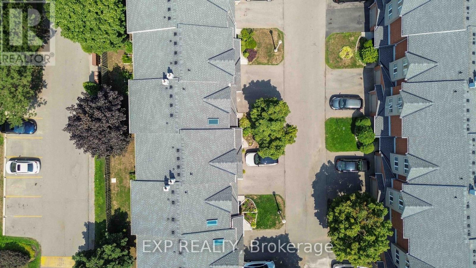 37 - 72 Stone Church Road W, Hamilton, Ontario  L9B 2H6 - Photo 39 - X12422371