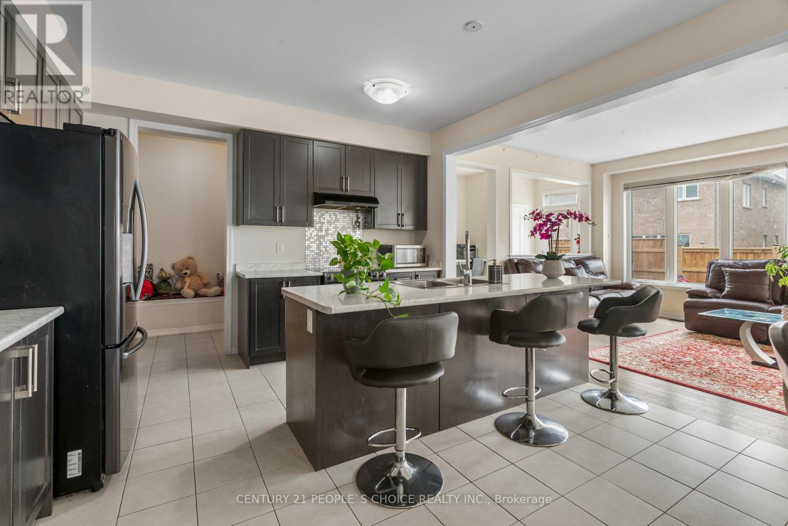 8670 Chickory Trail, Niagara Falls, Ontario  L2H 3S5 - Photo 9 - X12422421