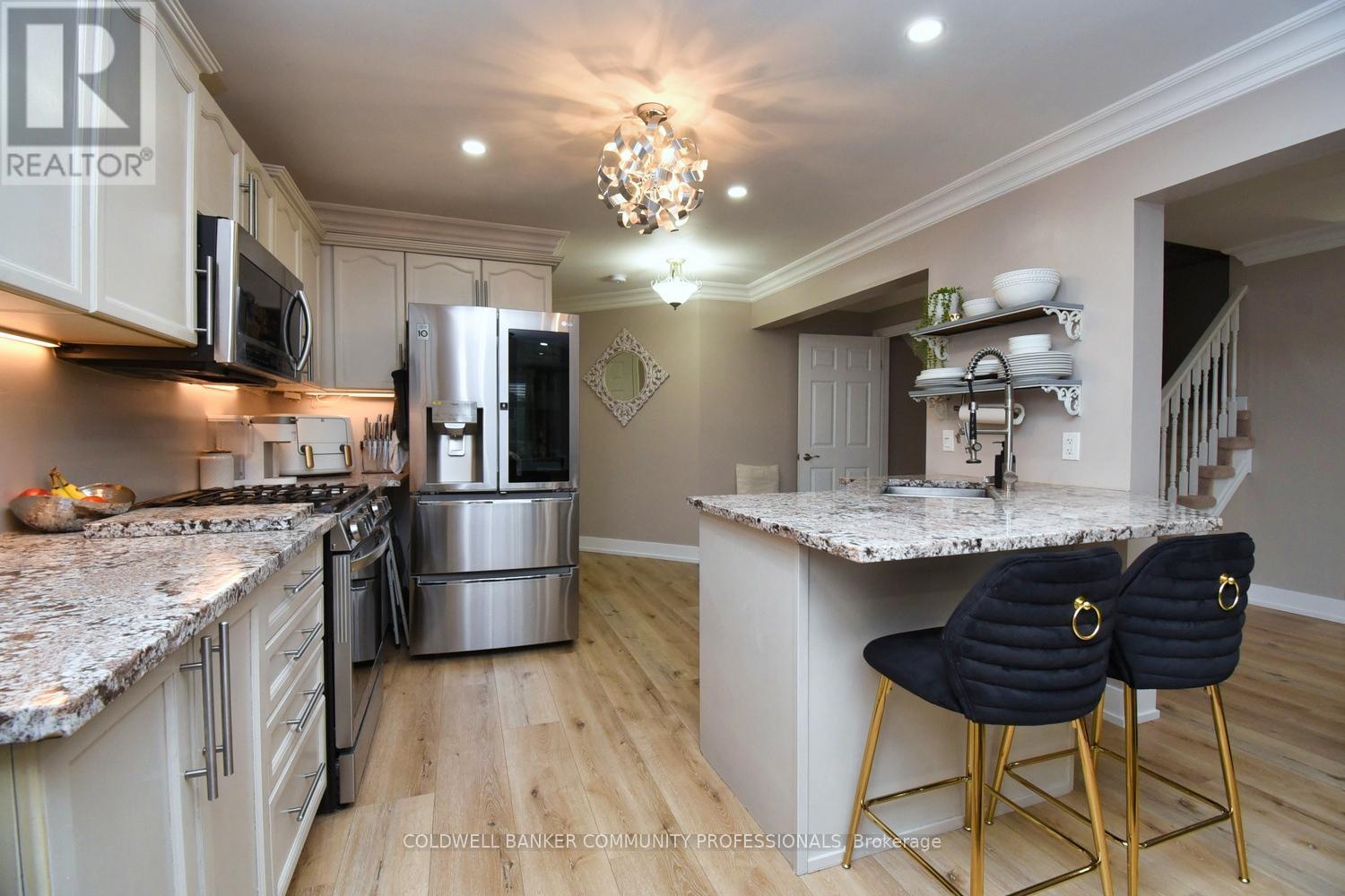 159 Thames Way, Hamilton, Ontario L0R 1W0 - Photo 18 - X12422440