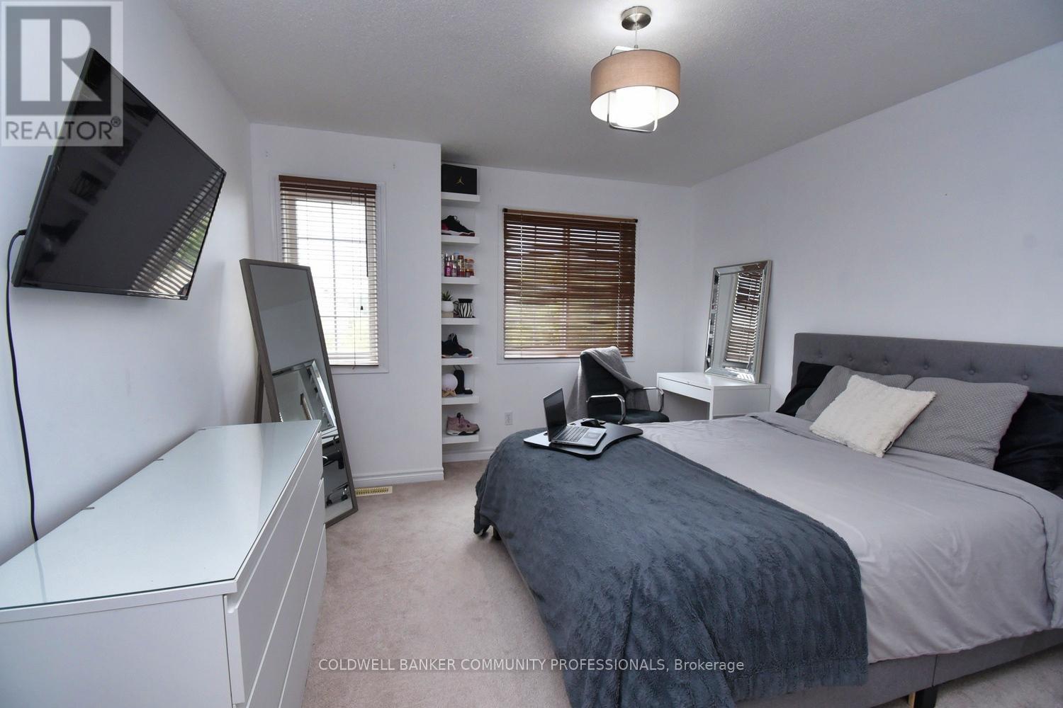 159 Thames Way, Hamilton, Ontario L0R 1W0 - Photo 29 - X12422440