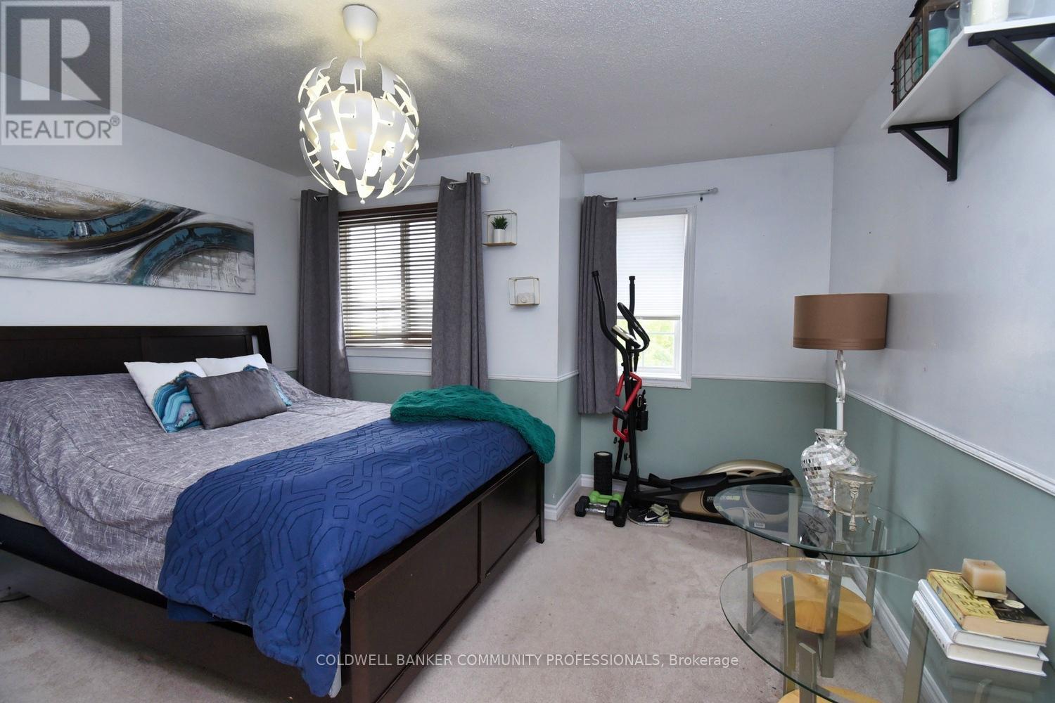 159 Thames Way, Hamilton, Ontario L0R 1W0 - Photo 30 - X12422440