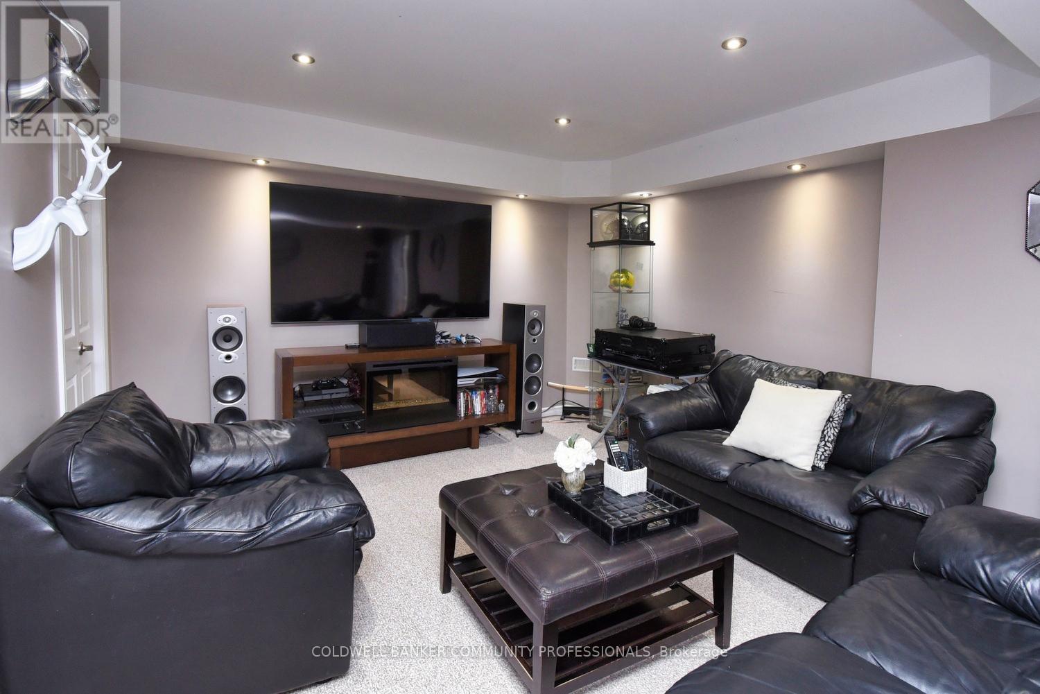 159 Thames Way, Hamilton, Ontario L0R 1W0 - Photo 37 - X12422440