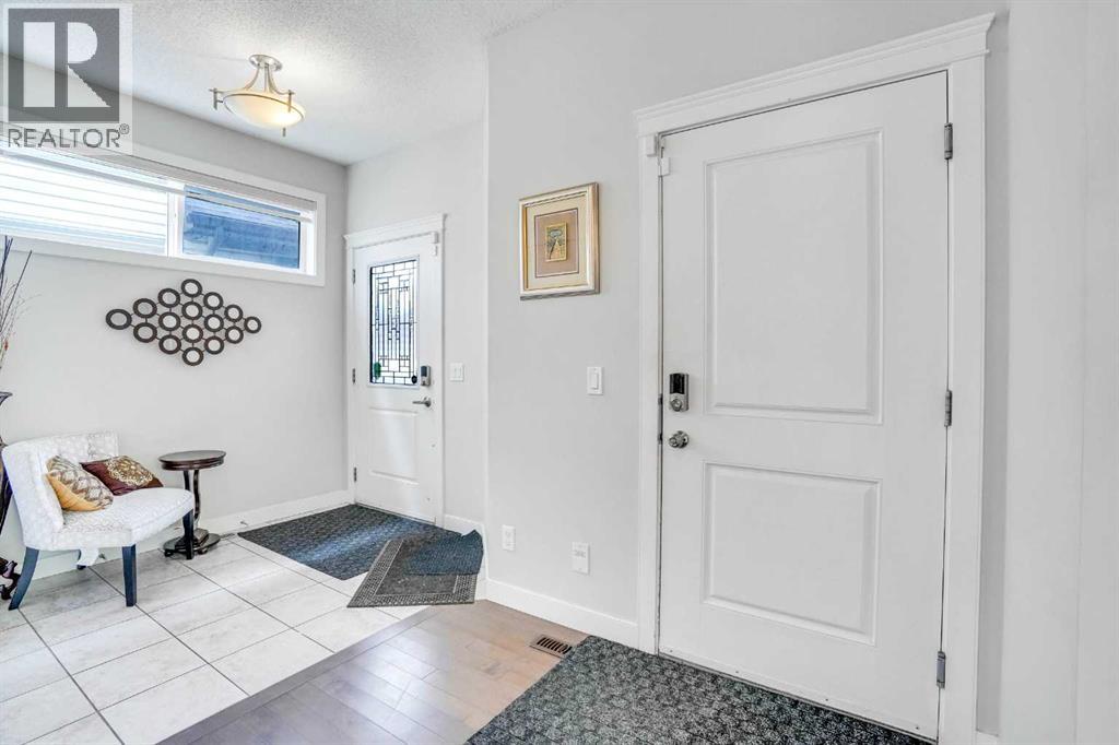 272 Skyview Shores Manor Ne, Calgary, Alberta  T3N 0H8 - Photo 3 - A2259486