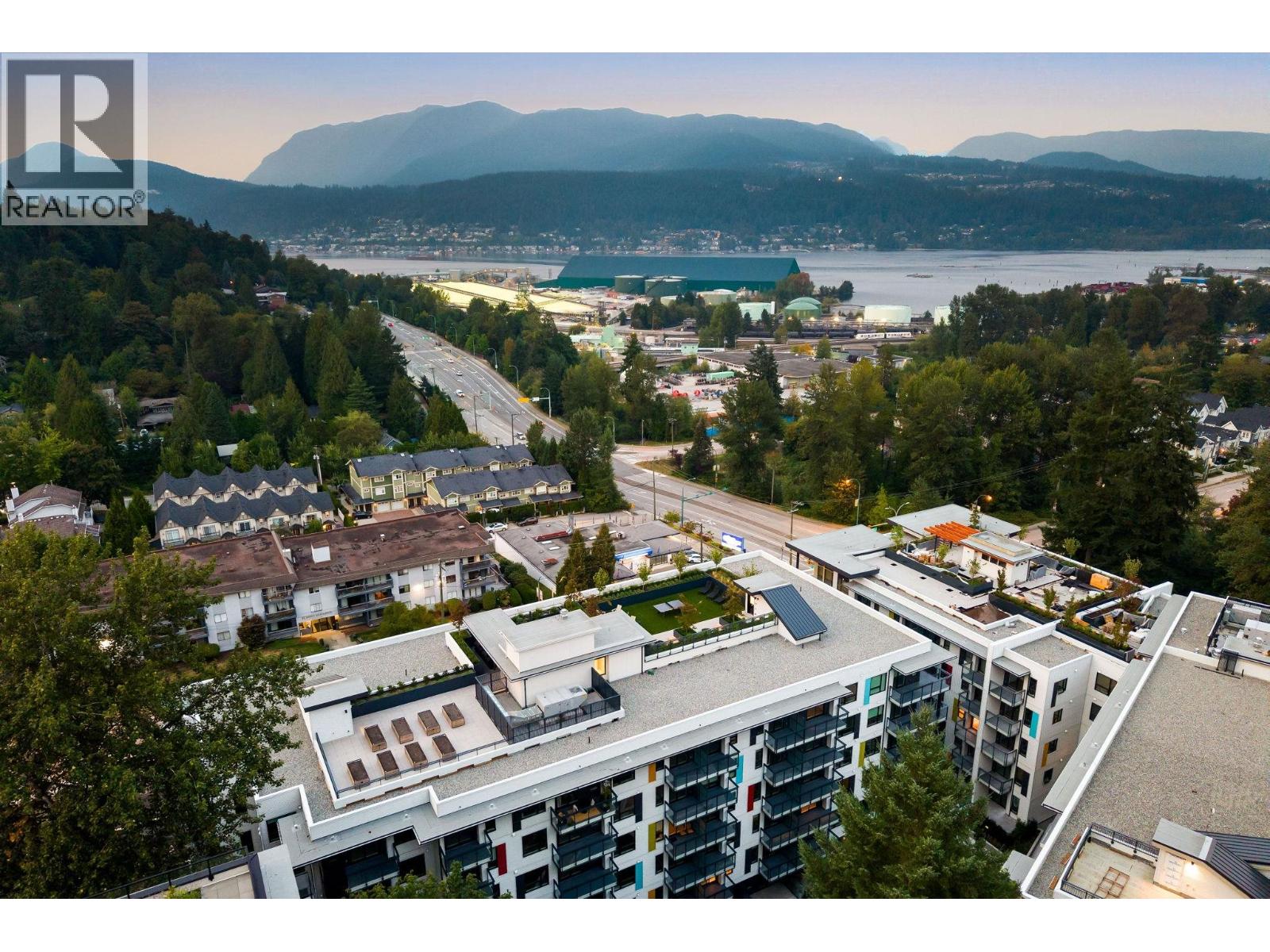 412 2015 St. Johns Street, Port Moody, British Columbia  V3H 0N5 - Photo 1 - R3051423
