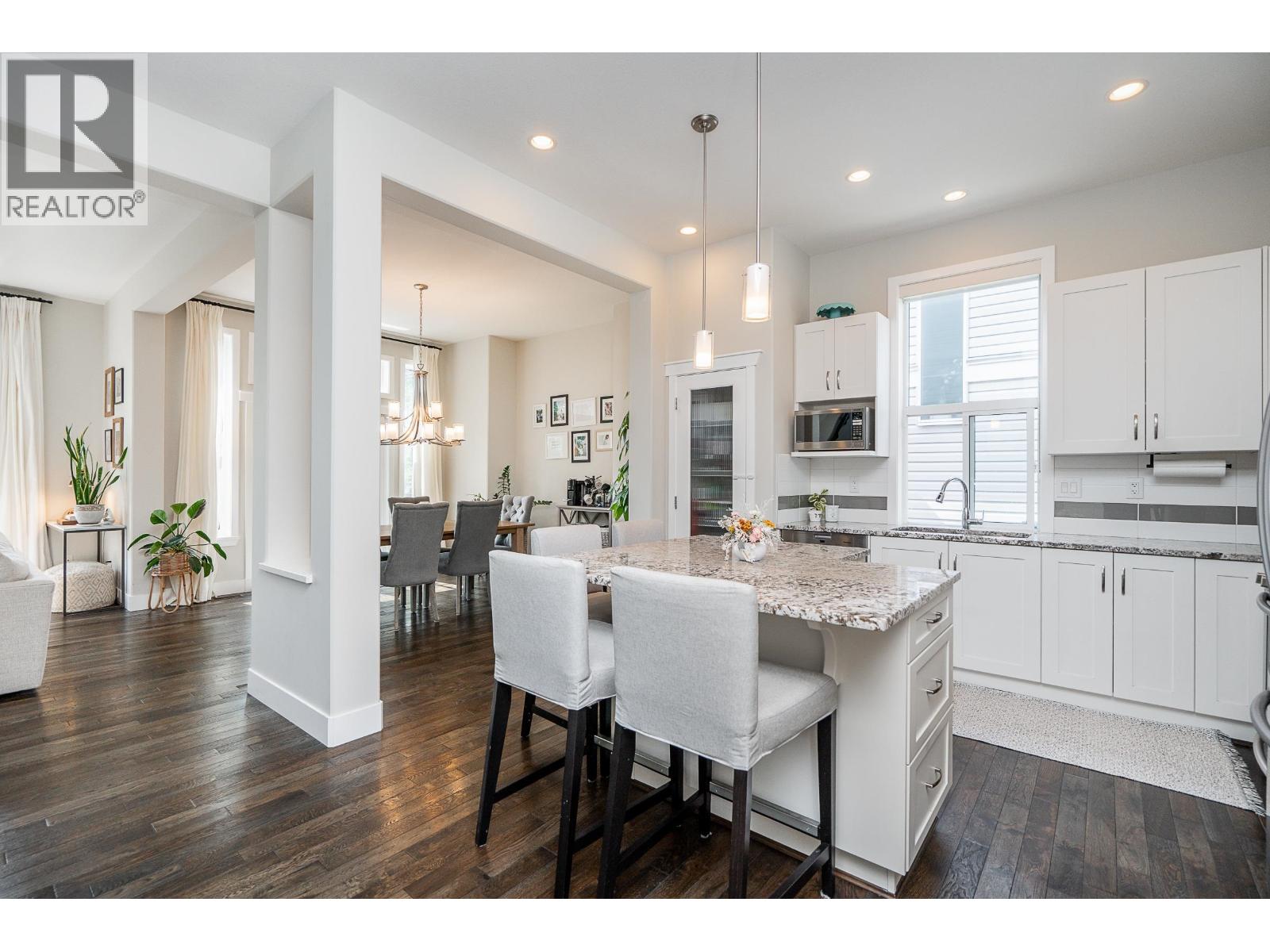 3466 Galloway Avenue, Coquitlam, British Columbia  V3E 0H7 - Photo 3 - R3051426