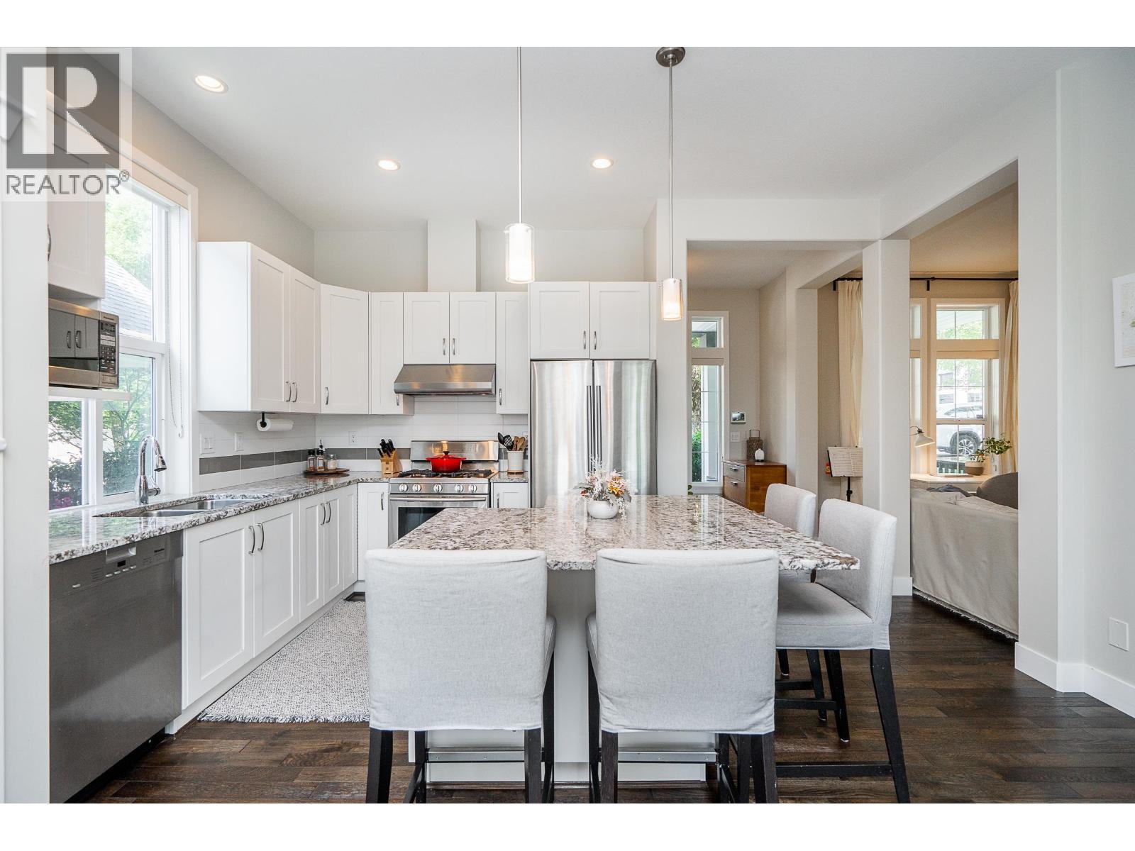 3466 Galloway Avenue, Coquitlam, British Columbia  V3E 0H7 - Photo 5 - R3051426