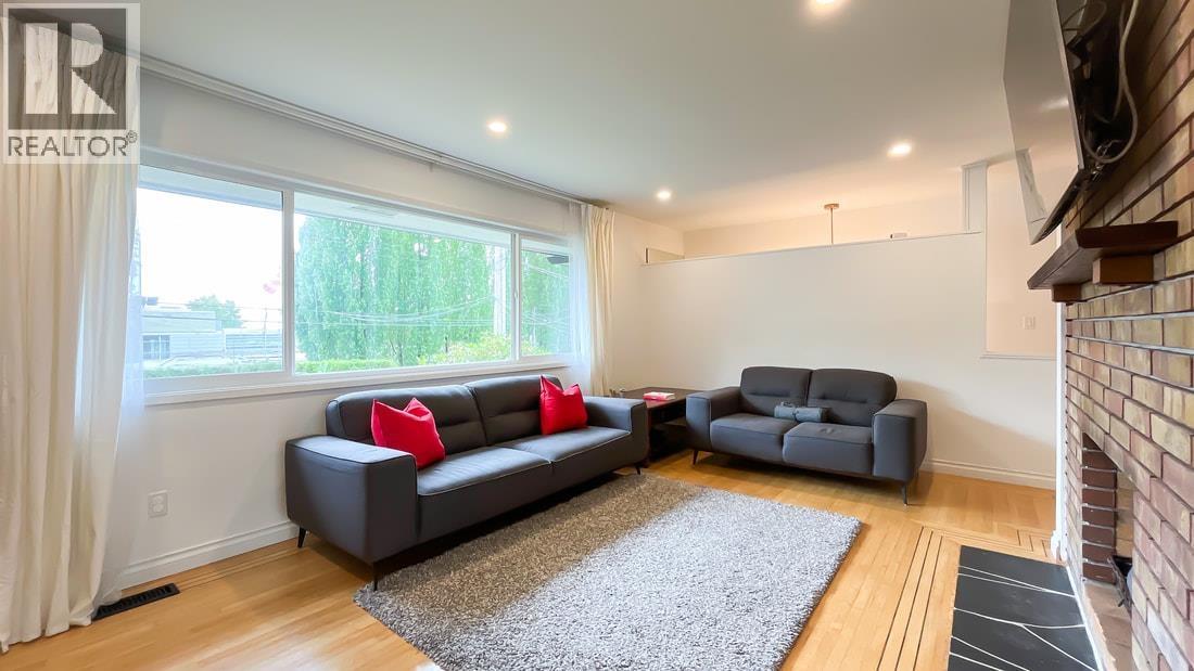 316 W Queens Road, North Vancouver, British Columbia  V7N 2K5 - Photo 5 - R3051457