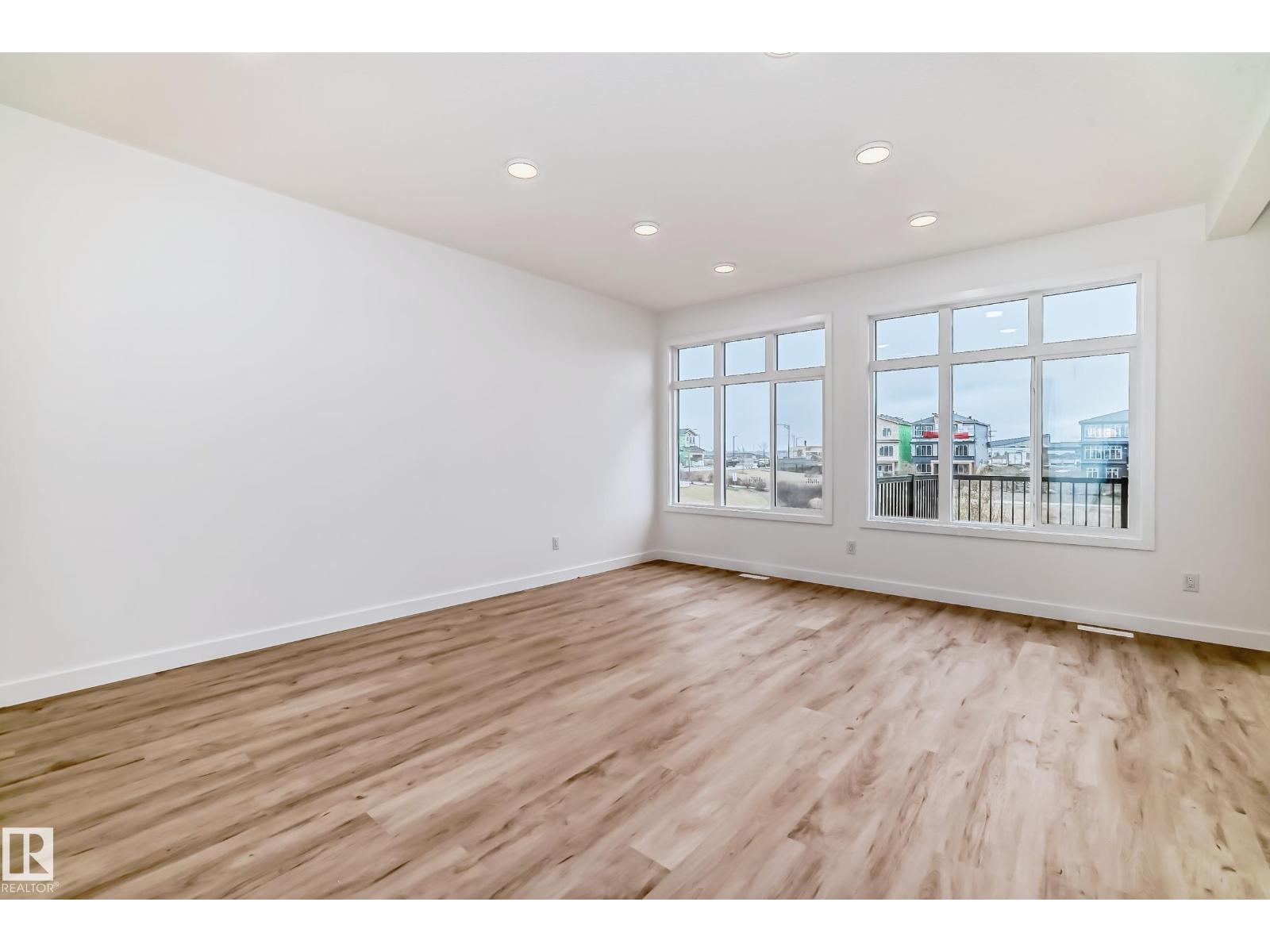 5815 Kootook Li Sw, Edmonton, Alberta  T6W 4V9 - Photo 3 - E4459123