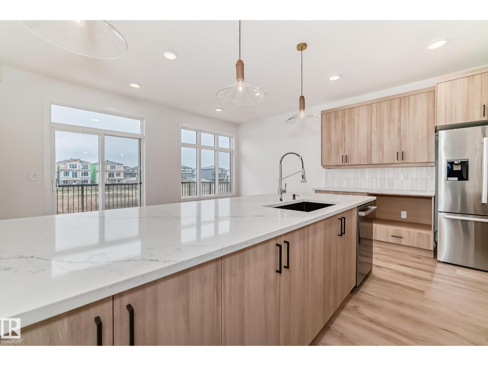 5815 Kootook Li Sw, Edmonton, Alberta  T6W 4V9 - Photo 8 - E4459123