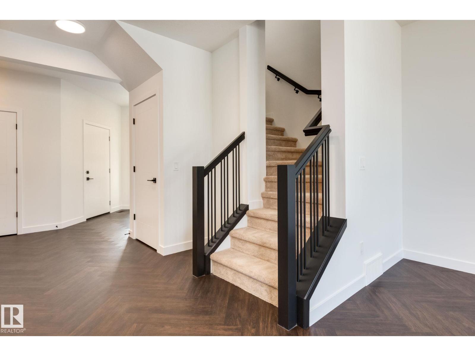 27 Chartres Cl, St. Albert, Alberta  X0X 0X0 - Photo 12 - E4459124