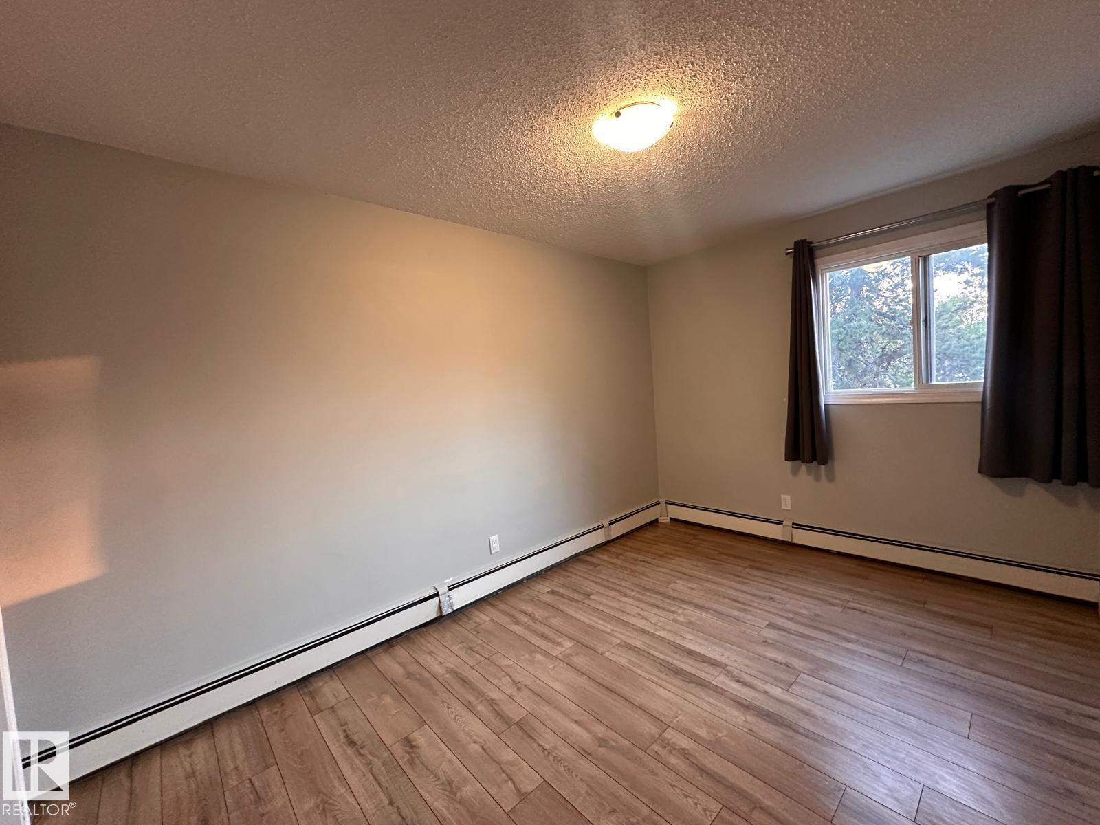 #4 3823 76 St Nw, Edmonton, Alberta  T6K 2P9 - Photo 5 - E4459126